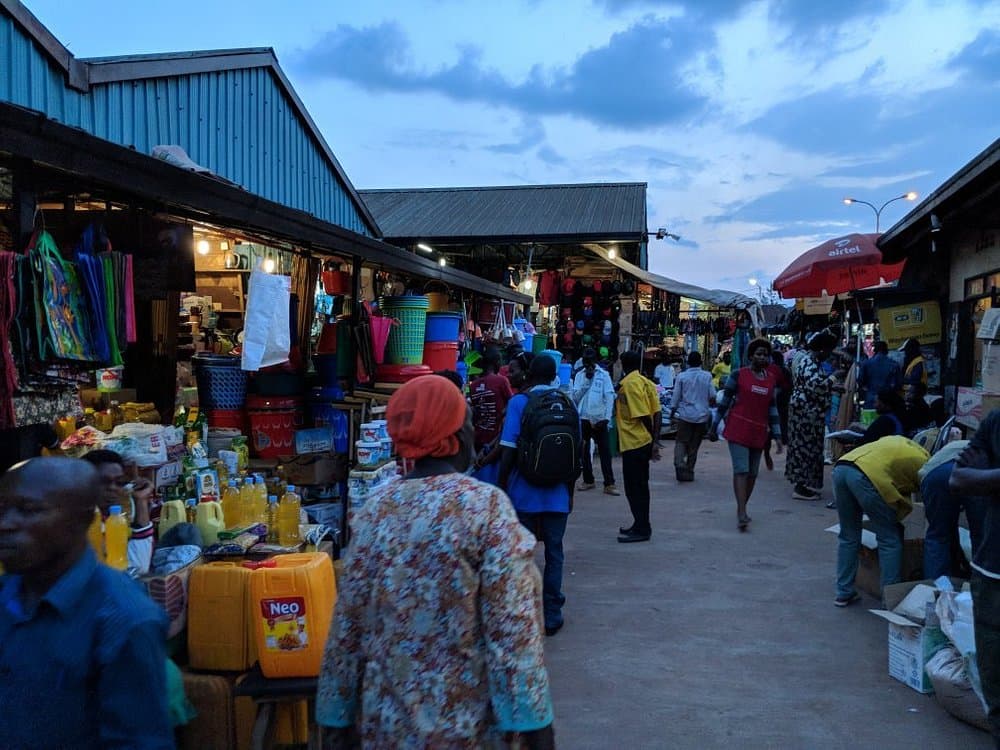 Nyarutarama Farmers Market
